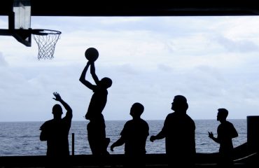 playing-basketball-silouette